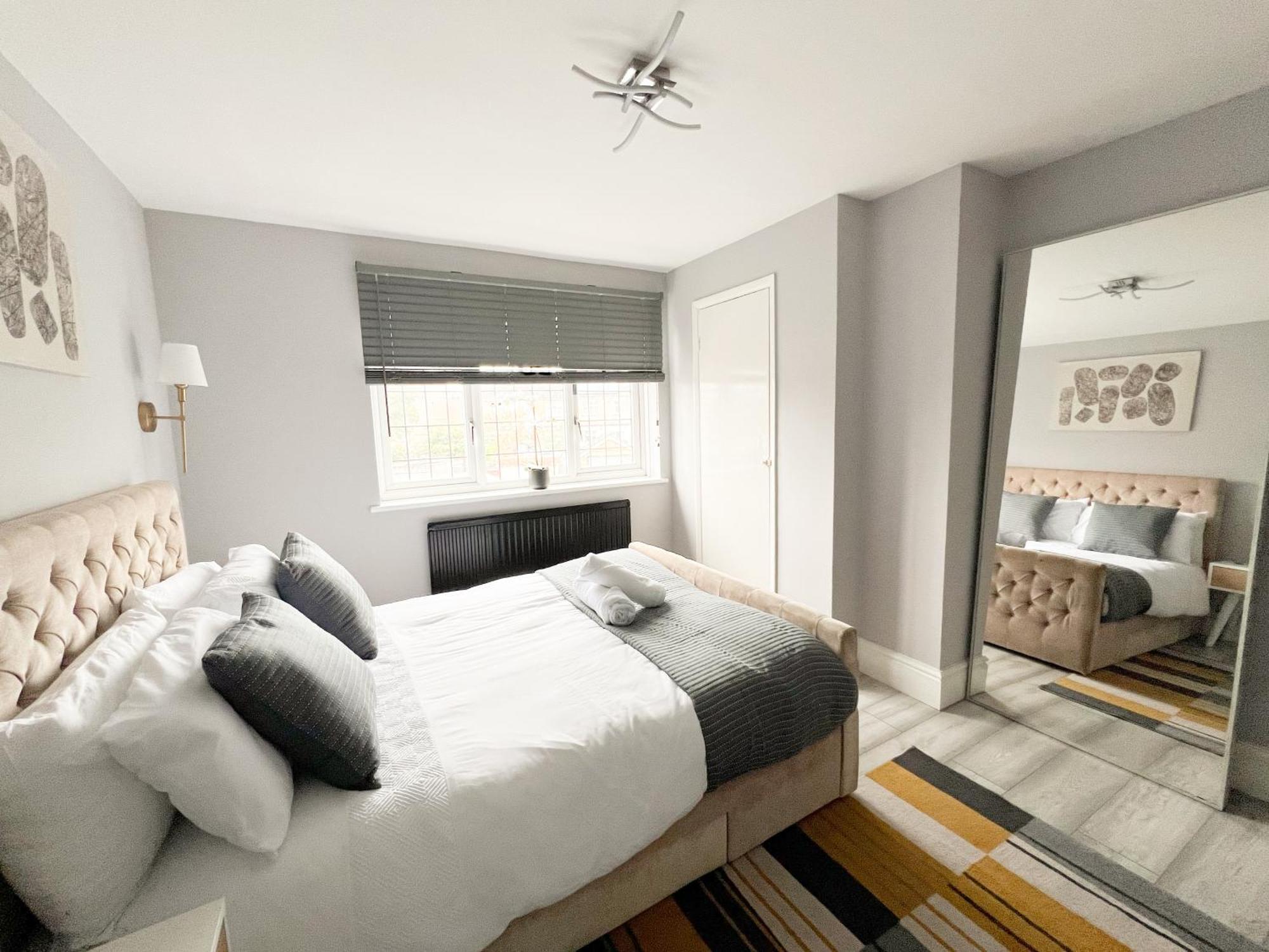 Villa Beautiful Newly Renovated House In Rainham Essex Exterior foto